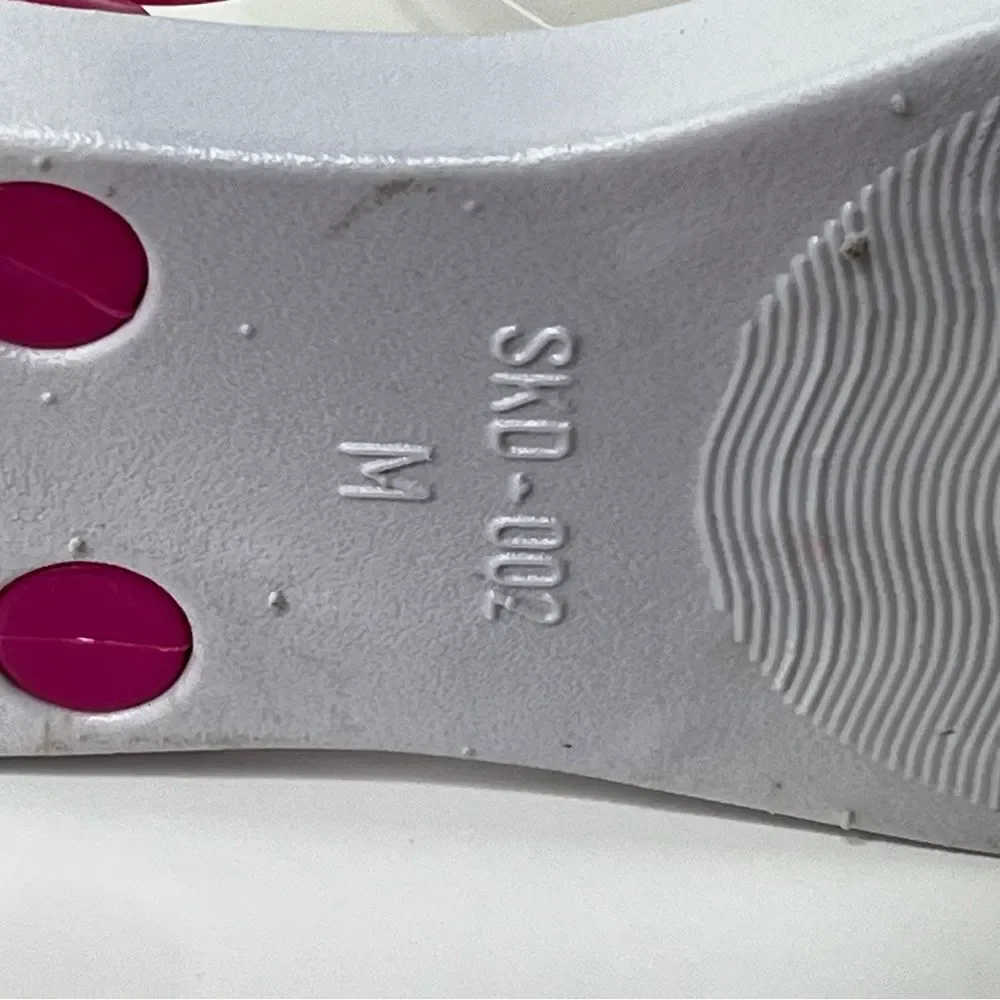 Bebe Girls Pink and White Thong Sandals With Rhinestones Lot of 2 Girls‎ Medium